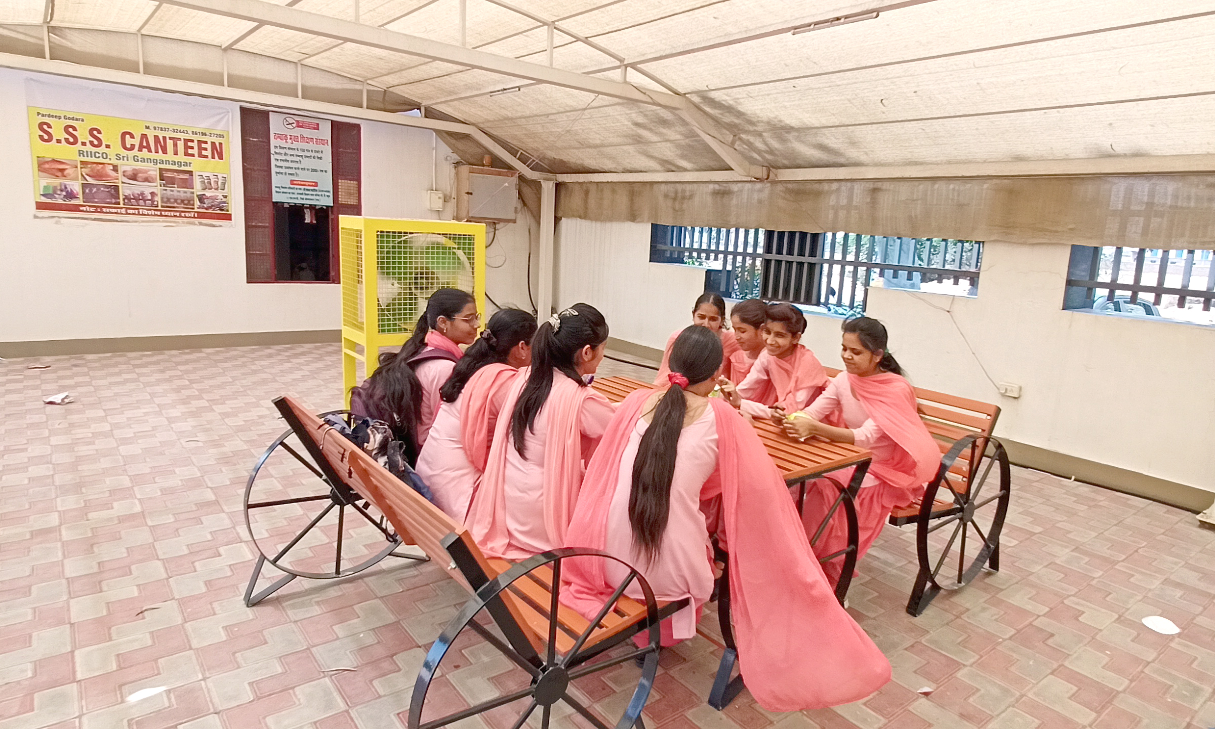 Hygienic Campus Cafeteria